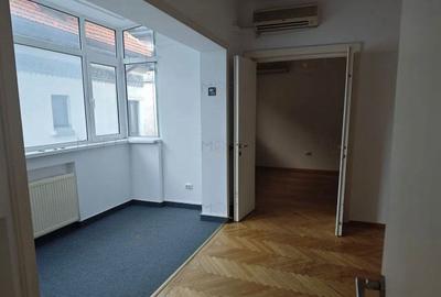 Apartament cu 5 camere decomandat în Primăverii - 4