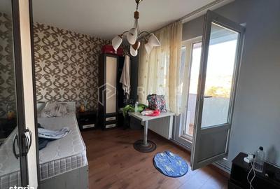 Apartament cu 4 camere în 7 Noiembrie - 2