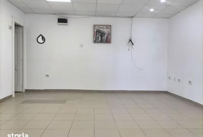 Spațiu comercial, de 25 mp, în Central - 1