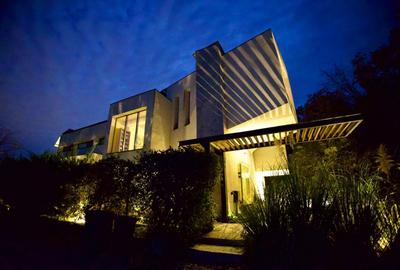 CASA CONCEPT SUSTENABILA CU POMPE DE CALDURA SI PANOURI FOTOVOLTAICE - 1