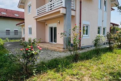 Vila Individuala Laguna Albastra | Bucatarie complet mobilata | Teren 600mp - 4