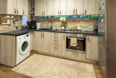 Camin primitor unicat, cu 3 cam. si atmosfera calda, recent modernizat - 3