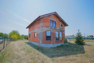 Casa cu 6 camere de vanzare -la ro?u- in Gepiu, jude?... - 7