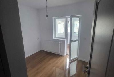 Apartament cu 3 camere decomandat în Mioriței - 6