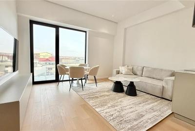 Apartament cu 2 camere semidecomandat, mobilat în Floreasca