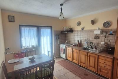 Casă cu 5 camere cu Teren 450 Mp în Hemeiuș - 7