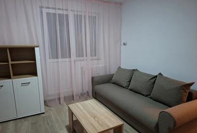 Apartament cu 2 camere - zona Podu Ros - Liceul Emil Racovita - 3