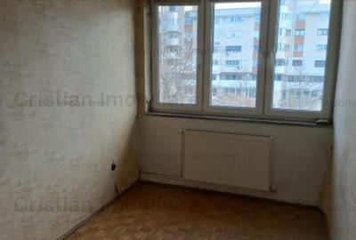 Apartament cu 3 camere semidecomandat în Independenței - 3