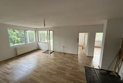 Apartament 3 camere, in casa tip vila, cu terasa extinsa, gradina + parcare - 3