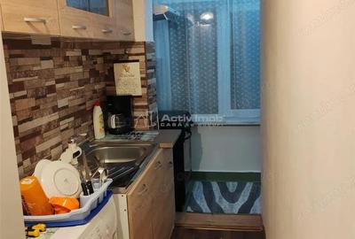 Oravita, Garsoniera, Mobilata, Utilata, Pret Negociabil - 2