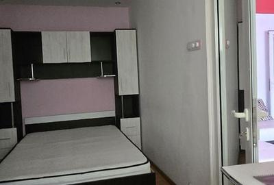 Apartament cu 2 camere în Micro 6 - 4