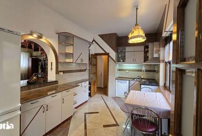 Casă cu 5 camere cu Teren 456 Mp în Central - 16