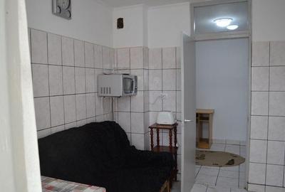 Apartament cu 2 camere decomandat în Bascov