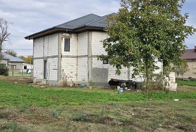 Casa de vanzare locul ideal pentru lini?te, natura ?i confort! - 7