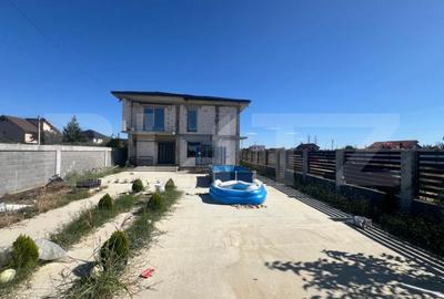 Casă cu 5 camere cu Canalizare în Malu Mare - 3