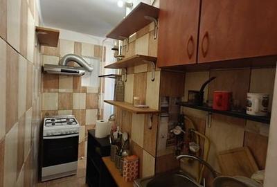 Apartament cu 2 camere semidecomandat în Baicului