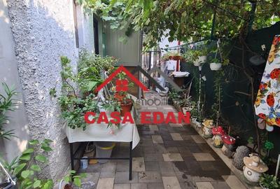 Apartament in casa--64.900 euro - 9