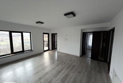 Casă cu 4 camere cu Teren 1500 Mp în Curtești - 11