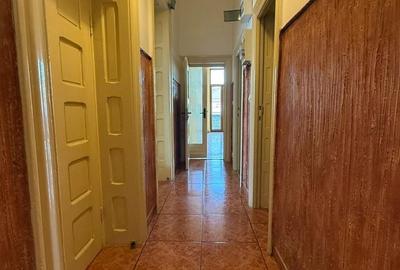 Apartament cu 3 camere decomandat în Calea Călărașilor - 10