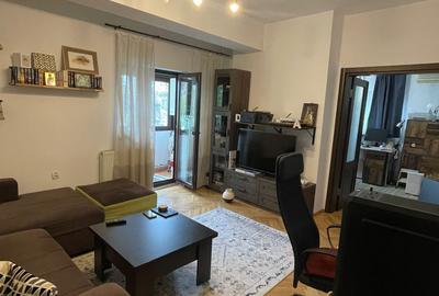 Apartament cu 3 camere semidecomandat în Iancului - 2