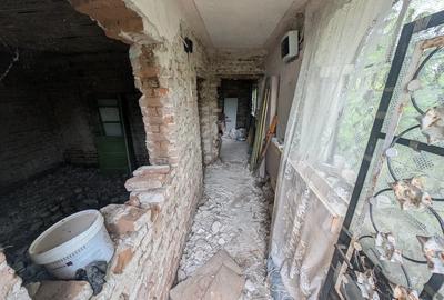 Casă cu 2 camere cu Teren 2000 Mp în Petrești - 4