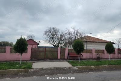 Casă cu 5 camere în Scorțaru Vechi - 1