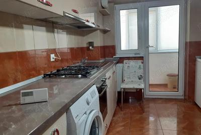 Apartament cu 3 camere decomandat în Barieră - 3