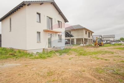 Casă individuală cu 4 camere cu Teren 500 Mp în Tărlungeni - 2