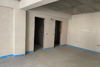 Spațiu comercial, de 50 mp, în Central - 4