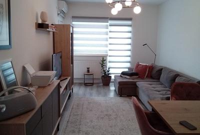 Apartament cu 2 camere decomandat, mobilat în Sisești
