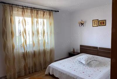 Casă cu 9 camere cu Teren 1500 Mp în Ceacu - 1