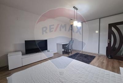 Apartament cu o camera de inchiriat pe strada Stejarului, Floresti - 2