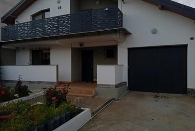 Casă cu 1 camere în Central - 1