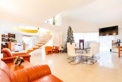 Casă cu 4 camere în Dumbrăvița