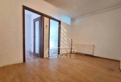 Spațiu comercial, de 50 mp, în UTA