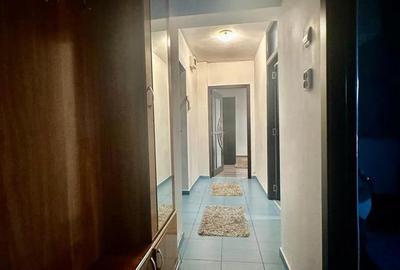 Apartament decomandat, mobilat în Tineretului