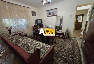 Apartament cu 3 camere semidecomandat în Cetate - 1