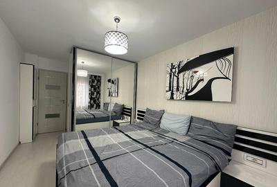 Apartament cu 2 camere decomandat în Malu Roșu