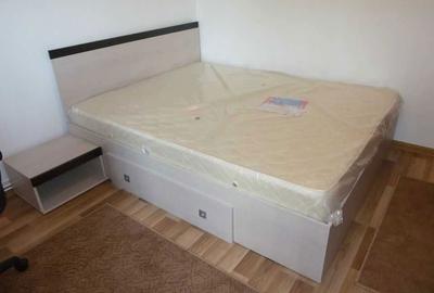 Apartament cu 3 camere decomandat în Cornișa - 1