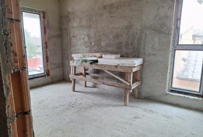 Duplex 2025,su 150mp, 4 dormitoare,living,3 bai,bucatarie,teren 300mp,2 parcari - 10