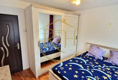 Ofer spre închiriere apartament 3 camere,2 bai, zona Lipovei, 400 euro/lună. - 6