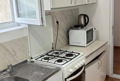 Apartament cu 3 camere decomandat în Exterior Vest - 2