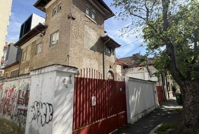 Casă individuală cu 15 camere cu Teren 540 Mp în Central - 3