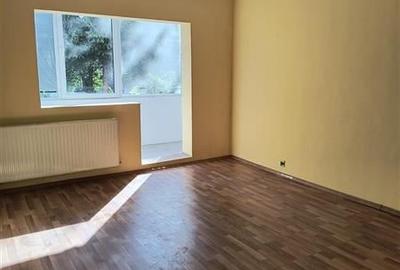 Apartament 4 camere renovabil etaj 1, zona Spital Judetean, Brasov