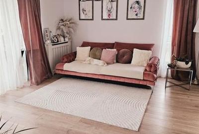 Apartament cu 3 camere decomandat, mobilat în Tractorul - 1