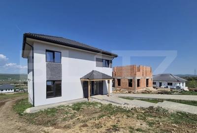 Casă individuală cu 4 camere cu Canalizare în Jucu de Sus - 2