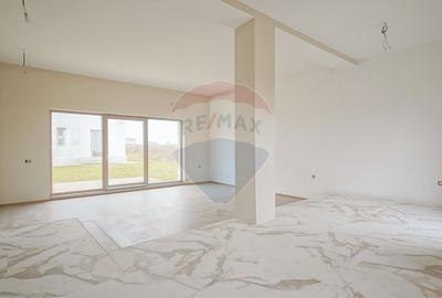 Casă cu 5 camere cu Teren 500 Mp în Tărlungeni - 1