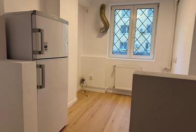 Inchiriere 3 camere renovat Universitate Calea Victoriei Bloc Romarta - 11