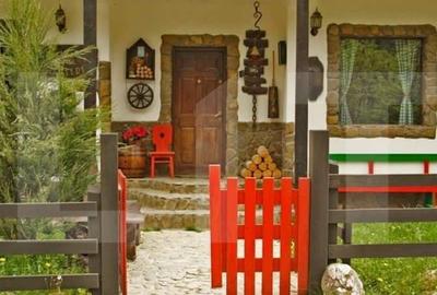 Casa de 6 camere, 320 mp, teren 700 mp, zona Bran - 4