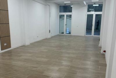 Spatiu comercial de inchiriat, 170 mp, zona 1 Mai - 7